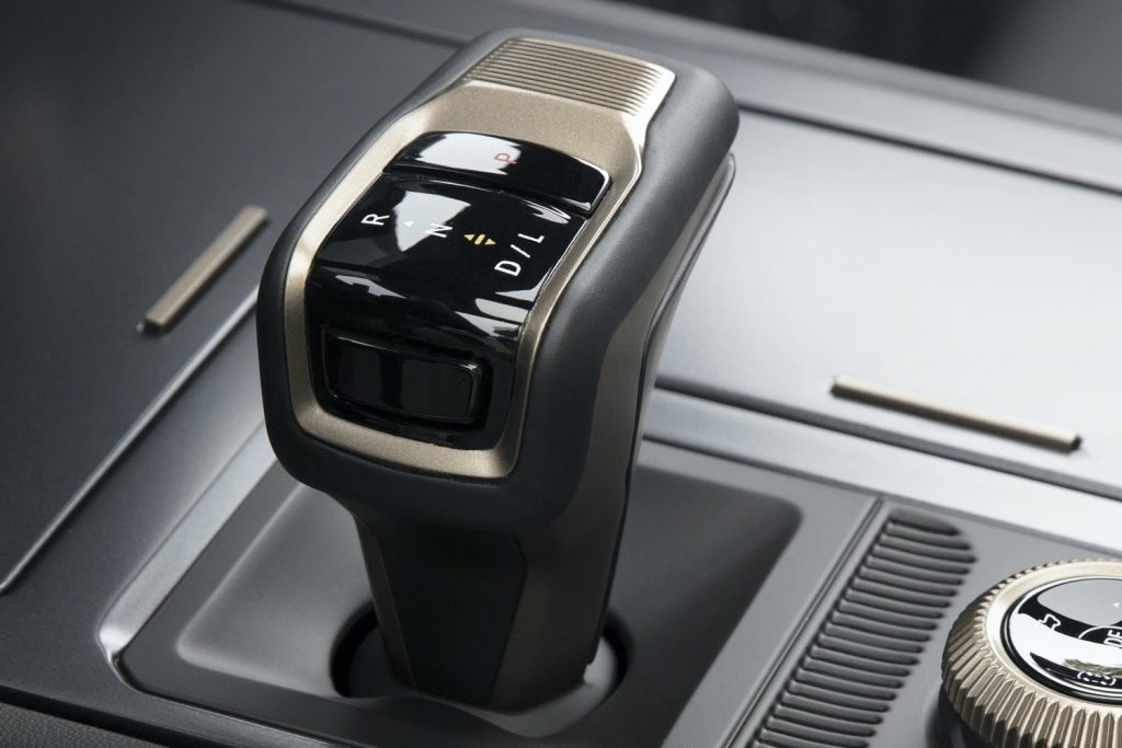 2022 GMC Hummer EV Pickup - Edition 1 - Interior 012 - steering wheel - center console - shifter